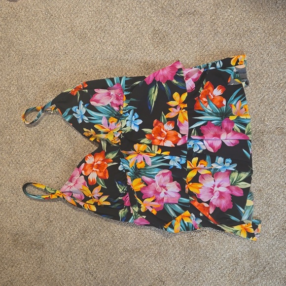 Trimshaper Tankini - Picture 1 of 2